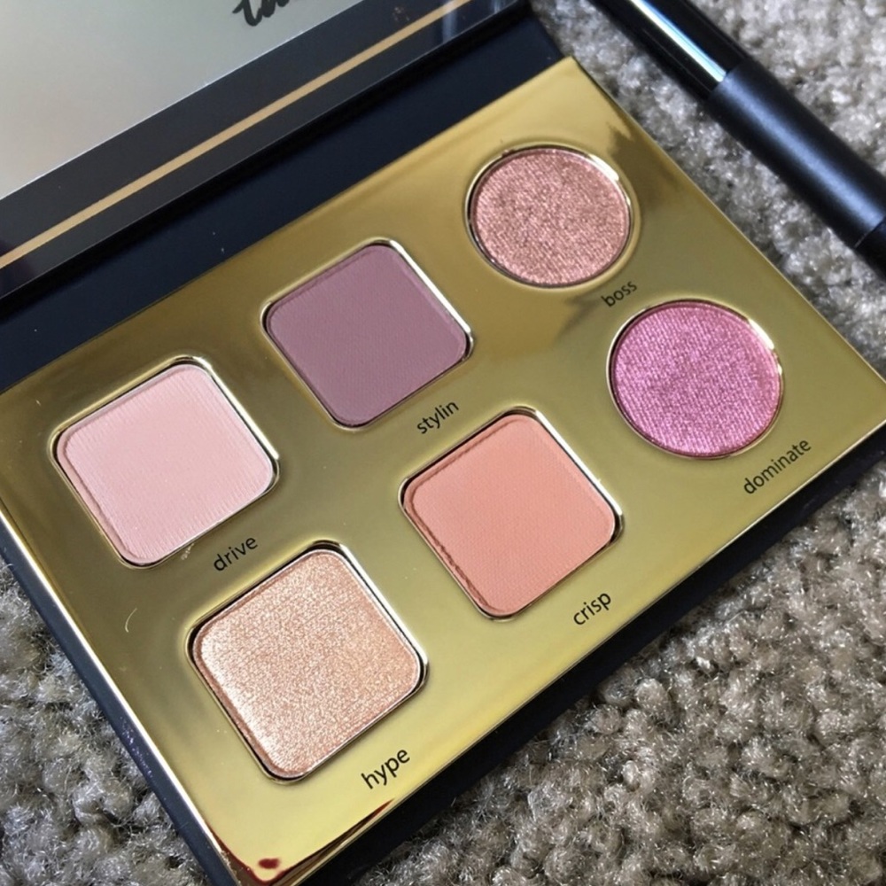 TARTE eyeshadow pallet
